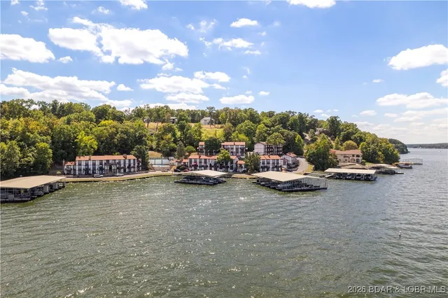 $225,000 | 307 Osage Heritage Circle, Unit 1C, Linn Creek, MO 65052