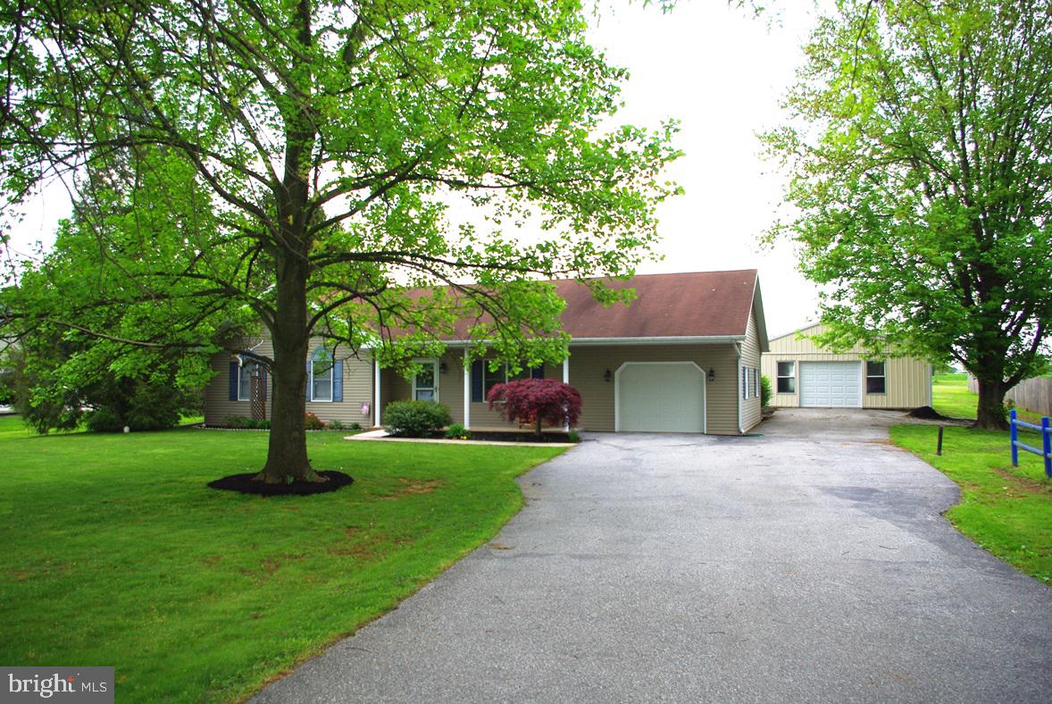 555 Teeter Road Littlestown, PA 17340 - Photo 1 of 28