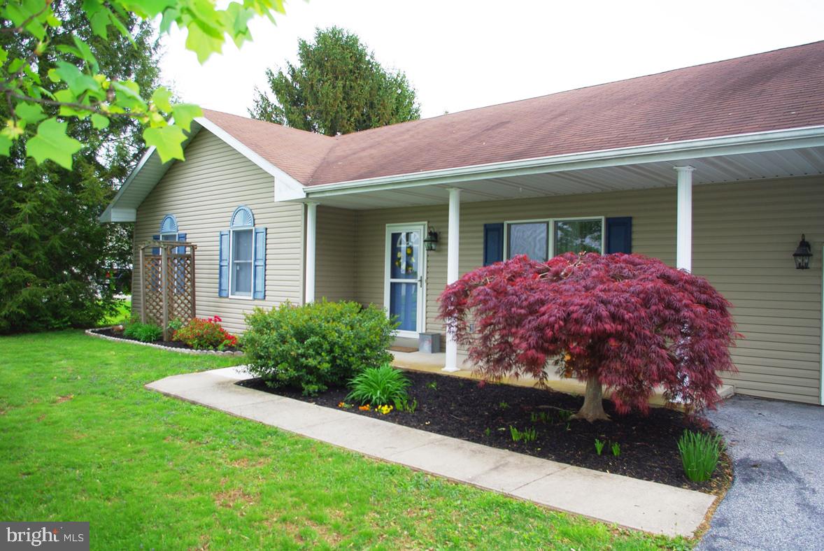 555 Teeter Road Littlestown, PA 17340 - Photo 3 of 28
