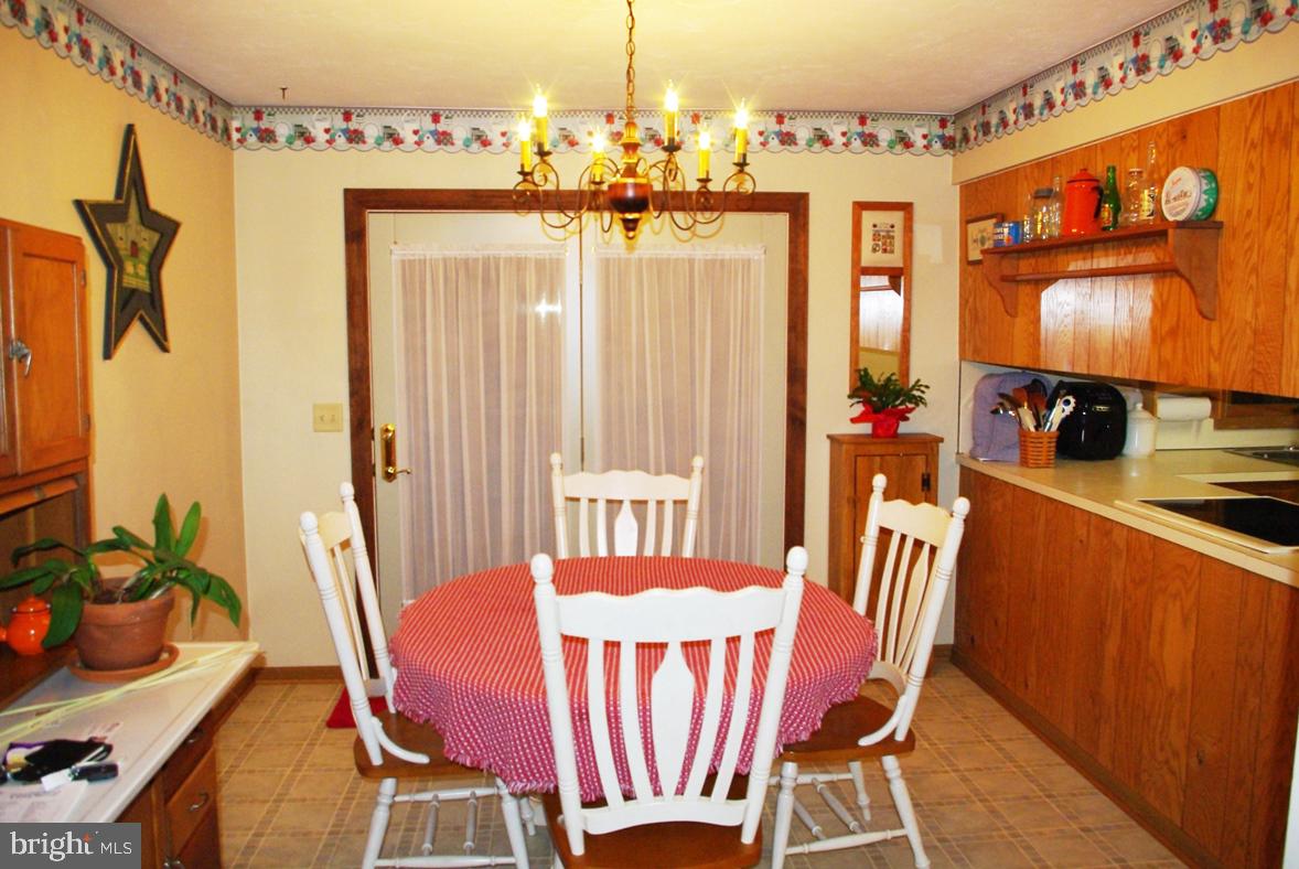 555 Teeter Road Littlestown, PA 17340 - Photo 7 of 28
