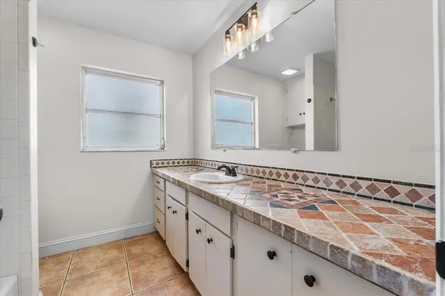 $340,000 | 936 West Queen Street, Lakeland, FL 33803