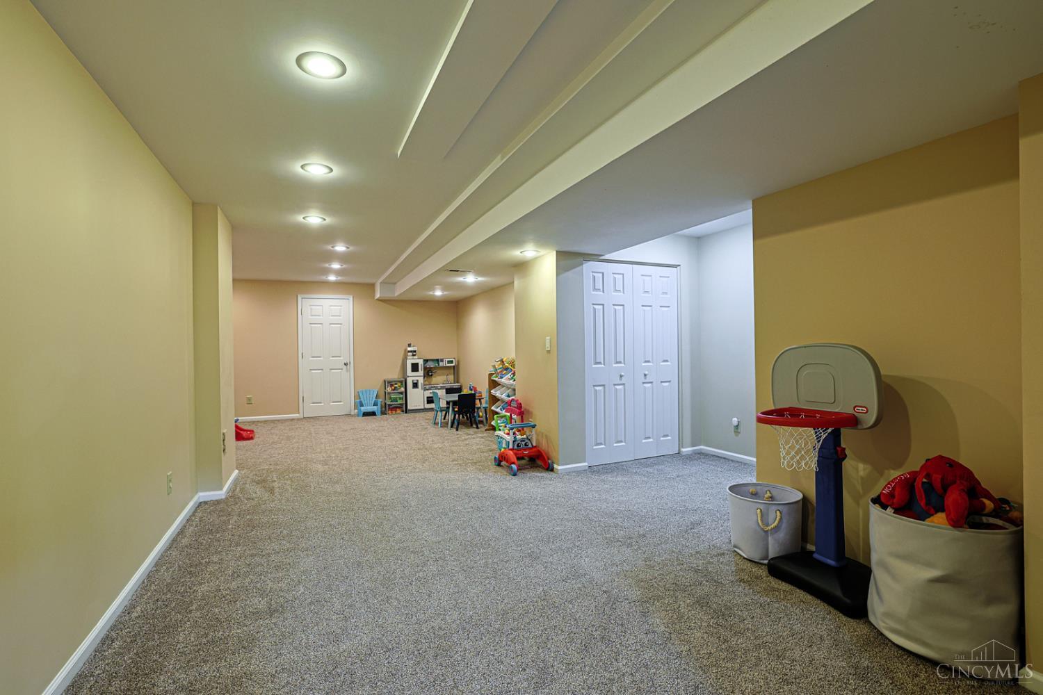 10100 Humphrey Road Cincinnati, OH 45242 - Photo 36 of 51