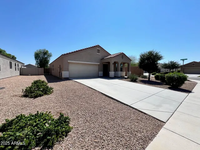 $1,750 | 28945 North Amber Way, San Tan Valley, AZ 85143