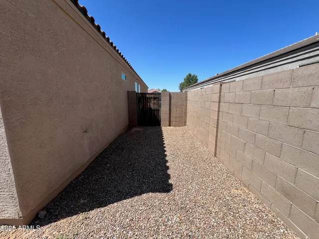 $1,750 | 28945 North Amber Way, San Tan Valley, AZ 85143