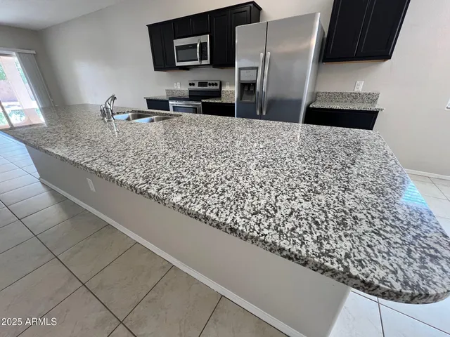 $1,750 | 28945 North Amber Way, San Tan Valley, AZ 85143