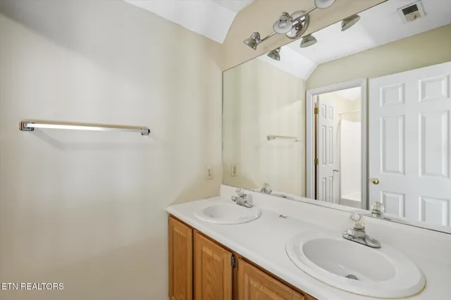 $424,900 | 5309 Gloucester Circle, Knoxville, TN 37918