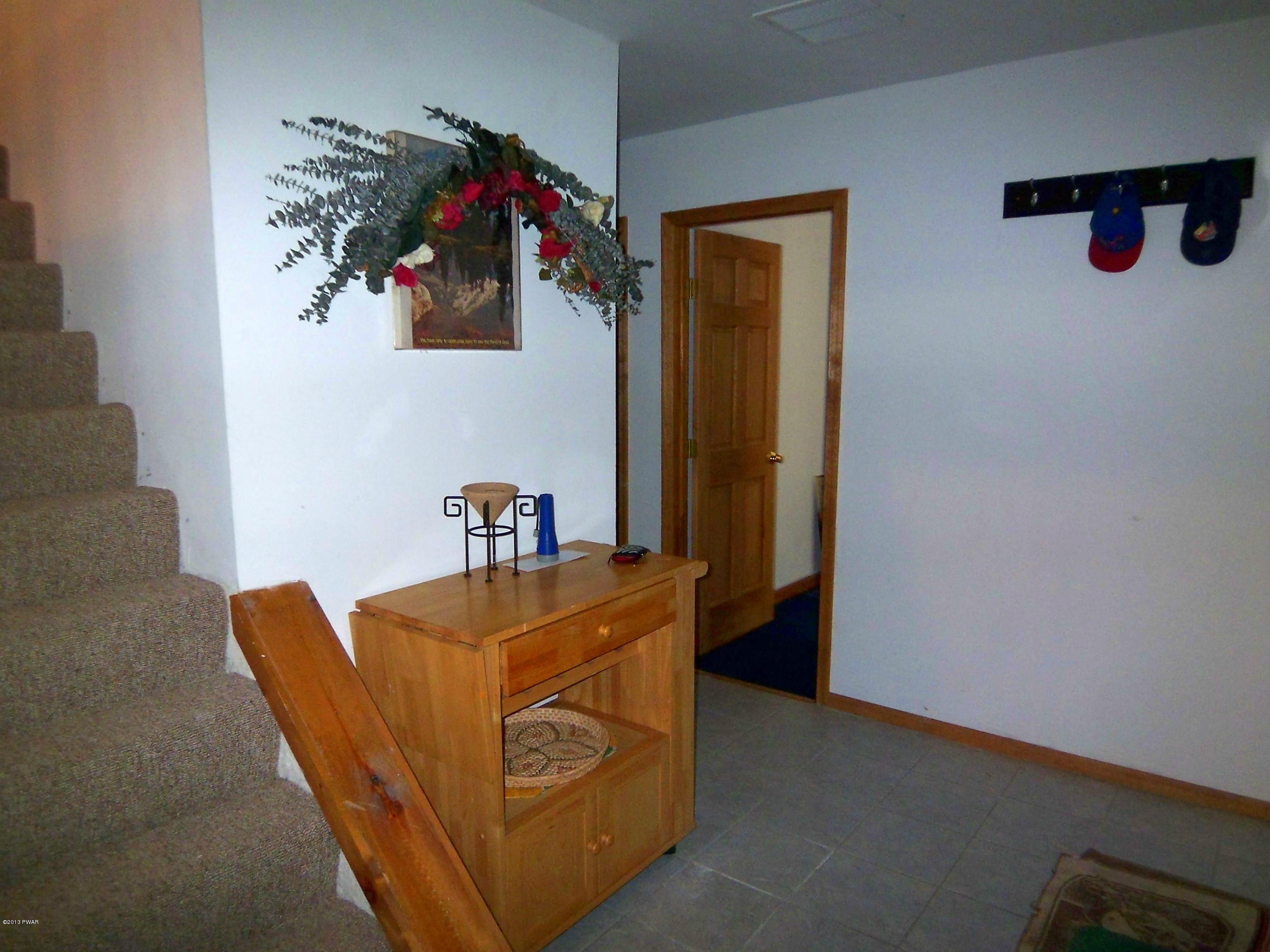 20 Riverside Drive Hawley, PA 18428 - Photo 13 of 17