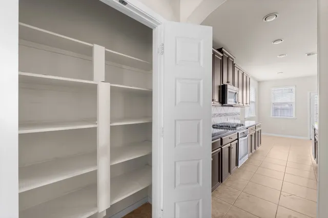 $2,700 | 18115 Fernwood Bend Drive, Tomball, TX 77377