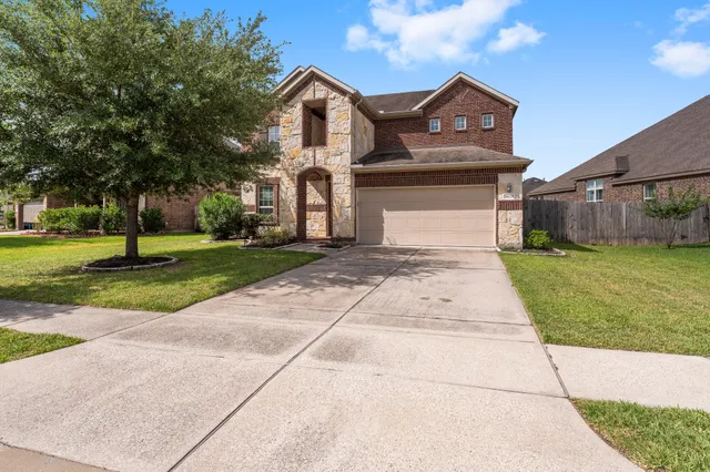 $2,700 | 18115 Fernwood Bend Drive, Tomball, TX 77377