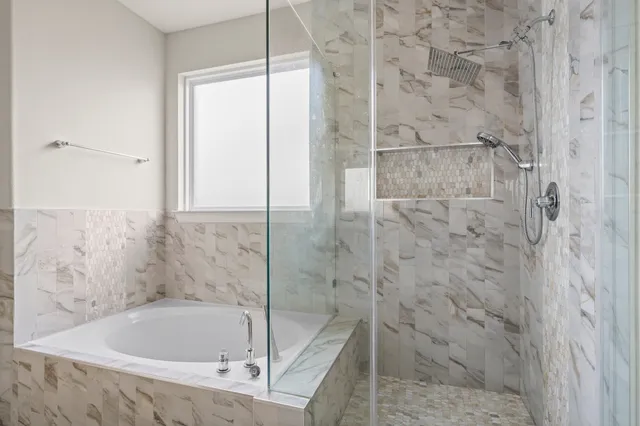 $2,700 | 18115 Fernwood Bend Drive, Tomball, TX 77377