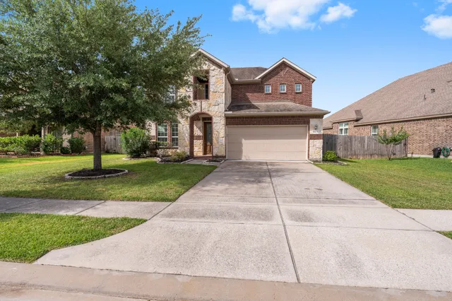 $2,700 | 18115 Fernwood Bend Drive, Tomball, TX 77377