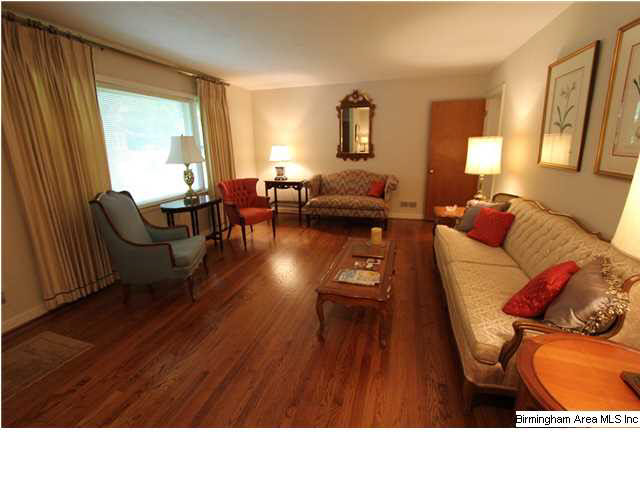 4118 Rice Avenue Anniston, AL 36206 - Photo 2 of 32