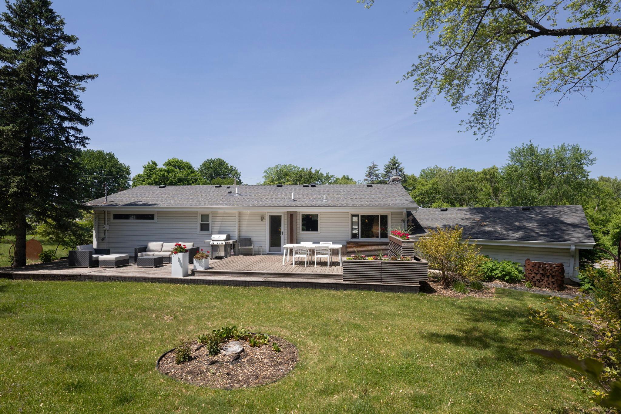 6725 Valley View Road Edina, MN 55439 - Photo 37 of 40