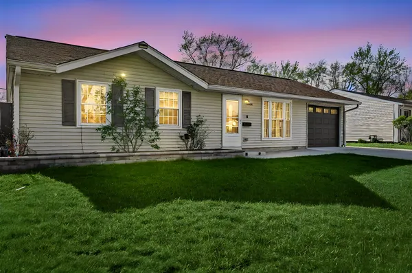 $350,000 | 604 Newberry Drive, Streamwood, IL 60107