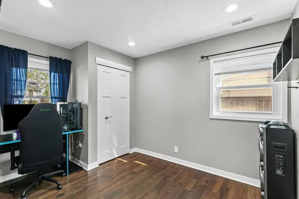 $350,000 | 604 Newberry Drive, Streamwood, IL 60107