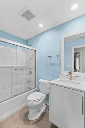 $350,000 | 604 Newberry Drive, Streamwood, IL 60107