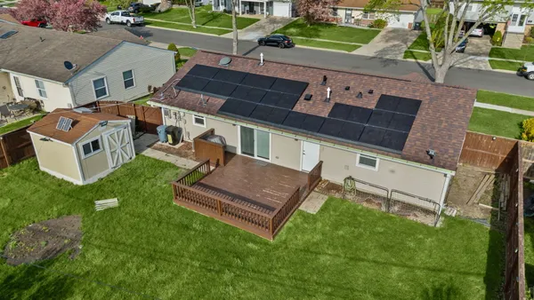 $350,000 | 604 Newberry Drive, Streamwood, IL 60107