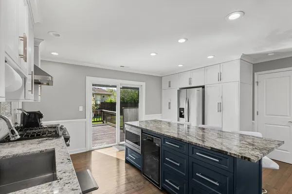 $350,000 | 604 Newberry Drive, Streamwood, IL 60107