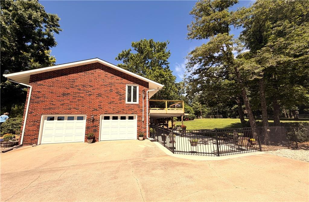 21 Southeast 215 Road Warrensburg, MO 64093 - Photo 5 of 18