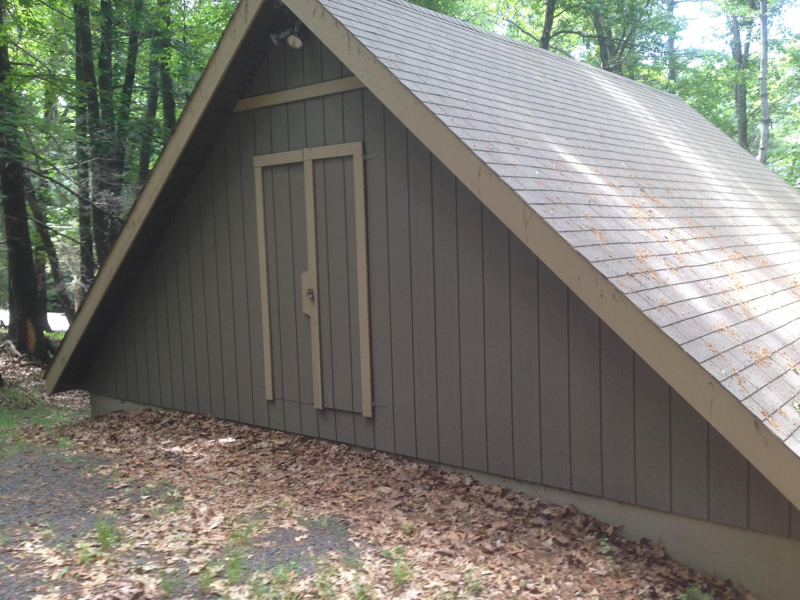 113 Boulder Point Road Lakeville, PA 18438 - Photo 13 of 28 Gallery Image 13