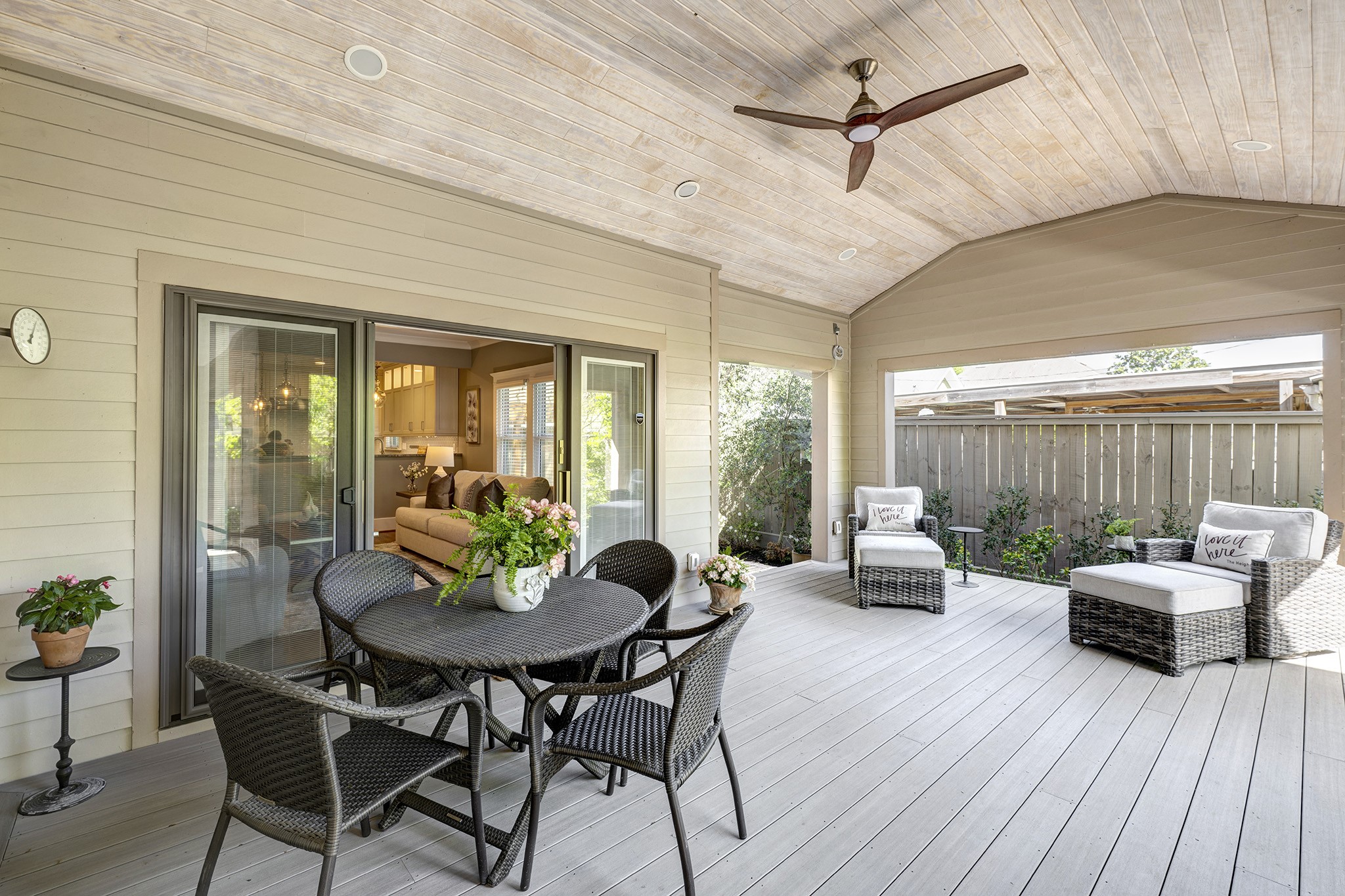 1314 Harvard Street Houston, TX 77008 - Photo 28 of 36 a view of a patio with a dining table and chairs