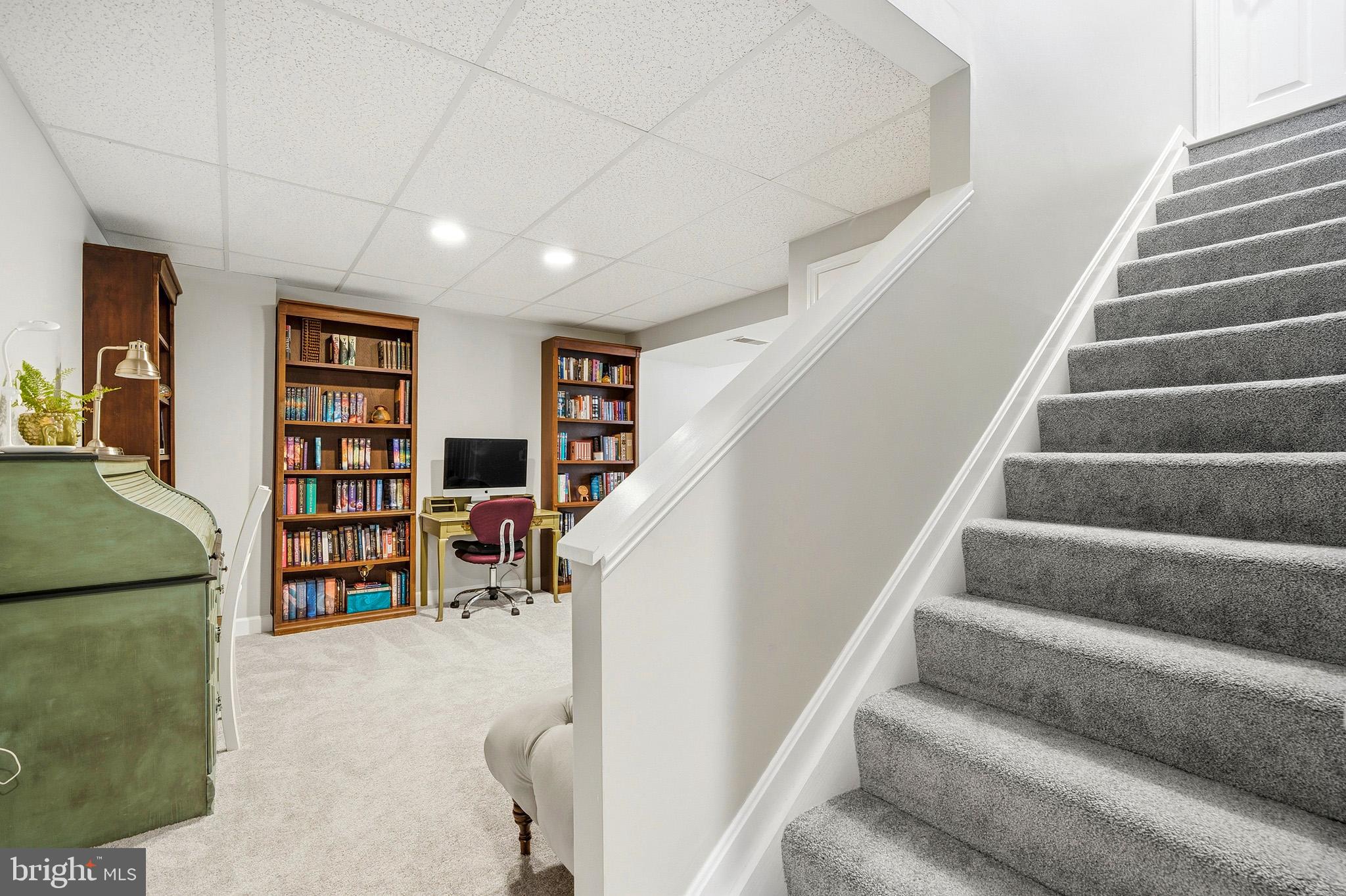 3148 Holland Cliffs Road Huntingtown, MD 20639 - Photo 29 of 61 Additional living space awaits!