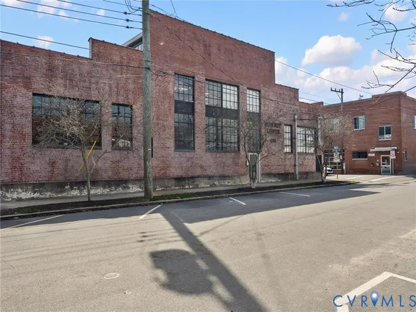 $345,000 | 1701 Summit Avenue, Unit U6, Richmond, VA 23230