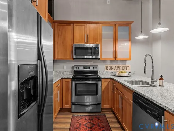 $345,000 | 1701 Summit Avenue, Unit U6, Richmond, VA 23230