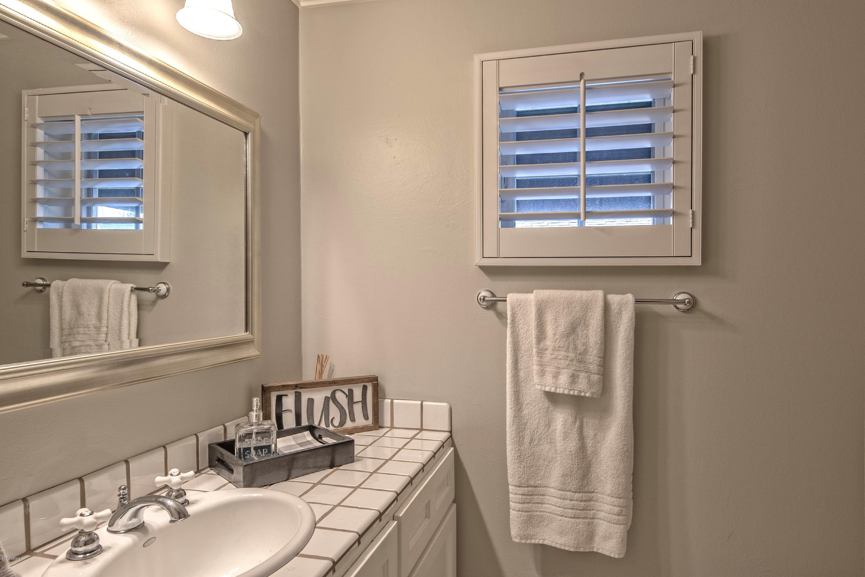 3841 East Elm Street Phoenix, AZ 85018 - Photo 13 of 23 014_Bath 3