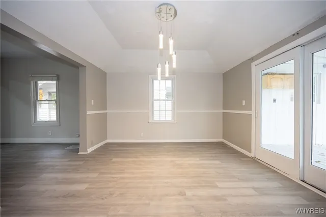 $279,000 | 156 Parkwood Avenue, Buffalo, NY 14217