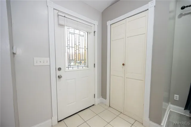 $279,000 | 156 Parkwood Avenue, Buffalo, NY 14217