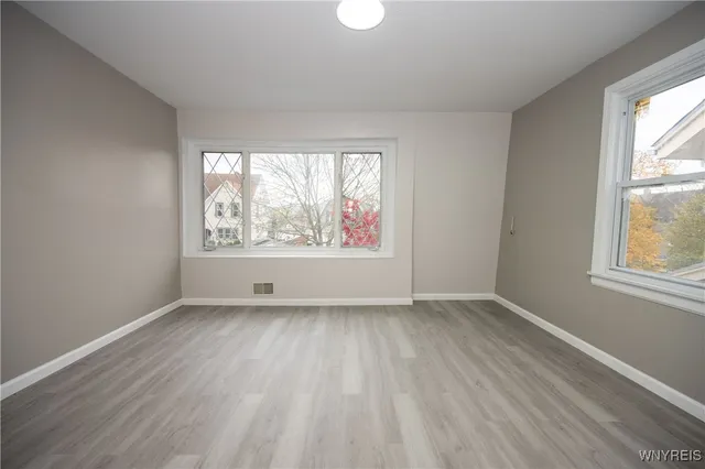 $279,000 | 156 Parkwood Avenue, Buffalo, NY 14217