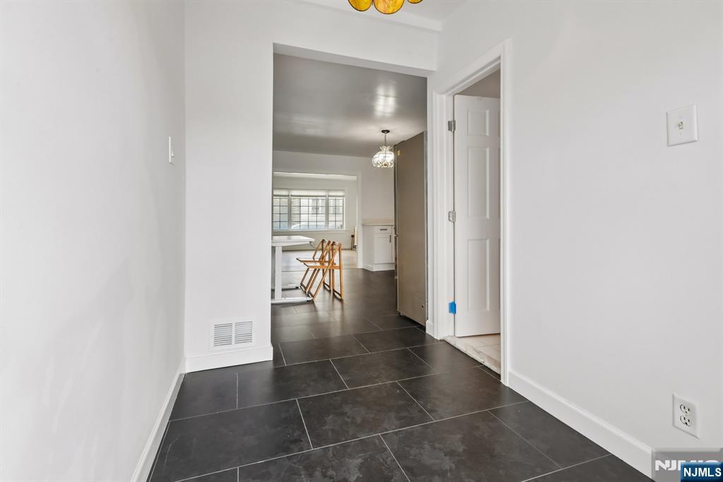 63 Garrison Street Newark, NJ 07105 - Photo 12 of 40