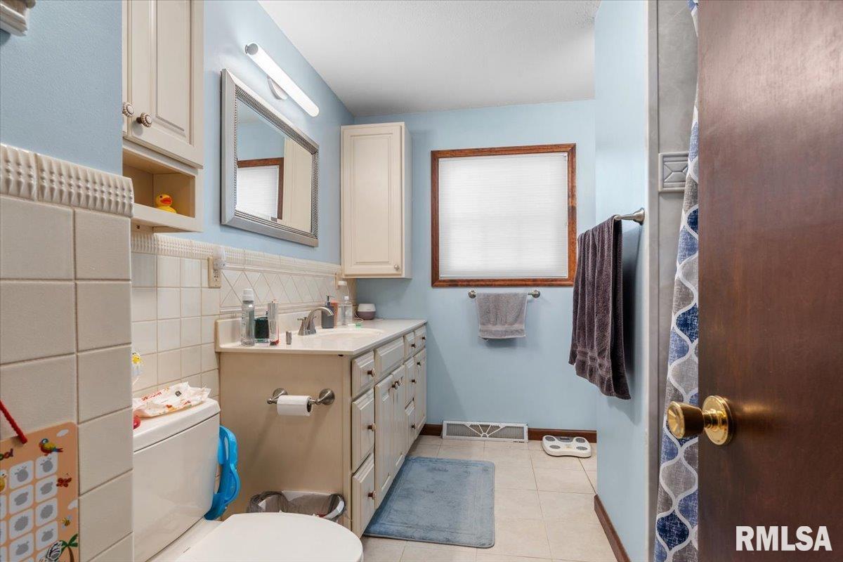 631 Hackberry Drive Chatham, IL 62629 - Photo 15 of 31