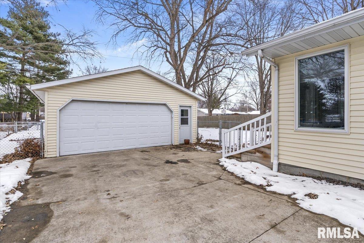 631 Hackberry Drive Chatham, IL 62629 - Photo 25 of 31