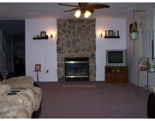 61 Sutton Road Webster, MA 01570 - Photo 18 of 30 Gallery Image 18