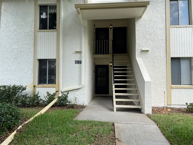 $1,949 | 211 Pine Court, Unit 211, Oldsmar, FL 34677