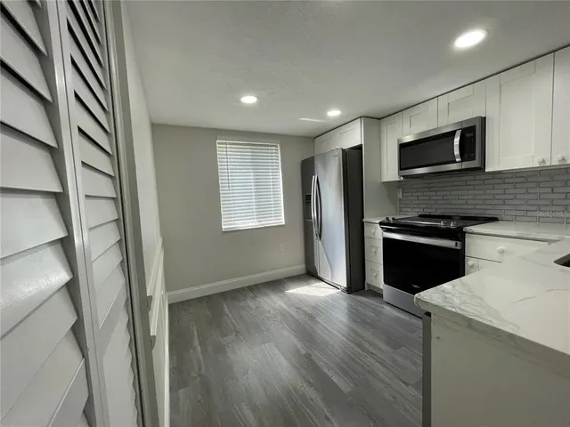 $1,949 | 211 Pine Court, Unit 211, Oldsmar, FL 34677