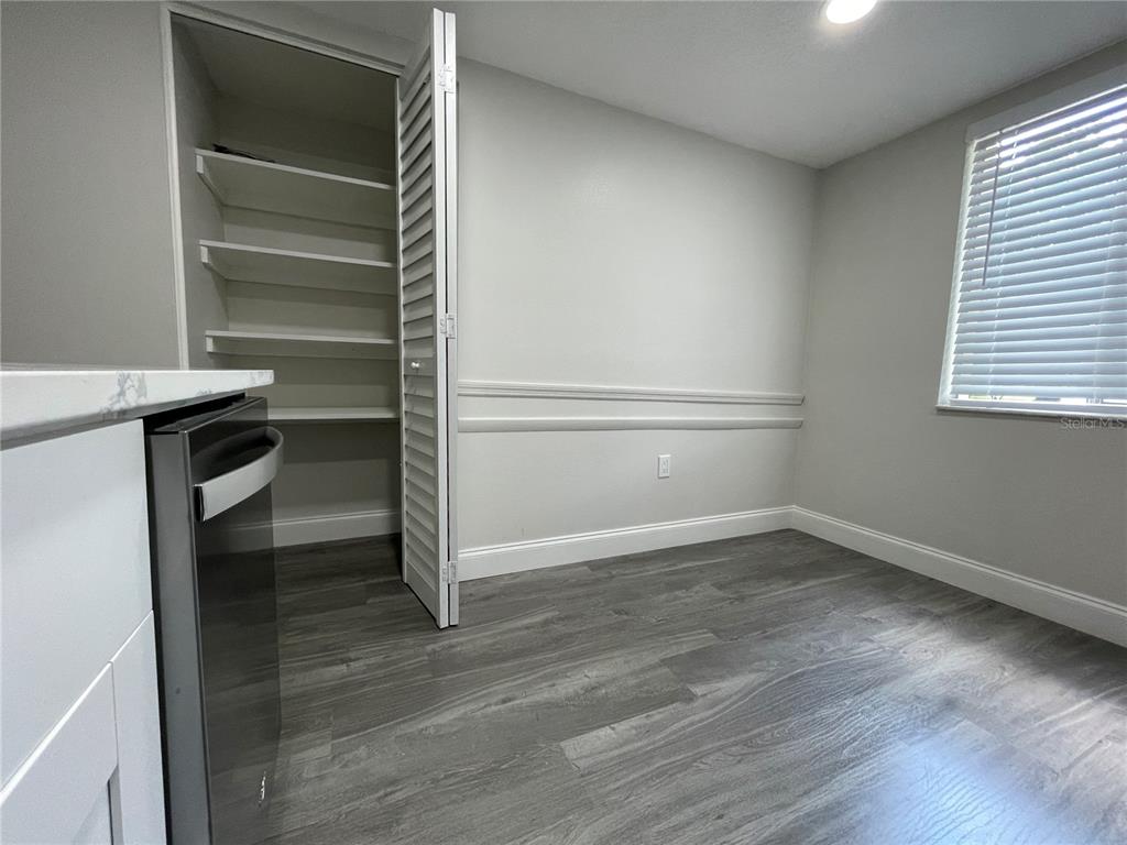 211 Pine Court, Unit 211 Oldsmar, FL 34677 - Photo 17 of 47