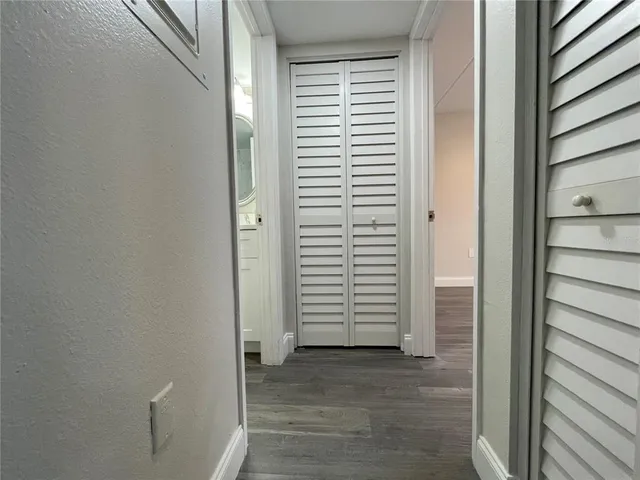 $1,949 | 211 Pine Court, Unit 211, Oldsmar, FL 34677