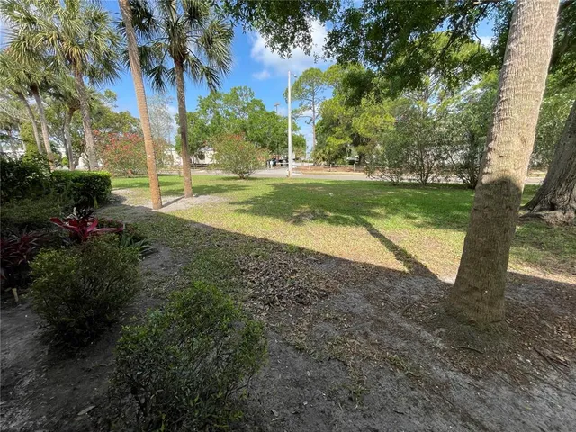 $1,949 | 211 Pine Court, Unit 211, Oldsmar, FL 34677