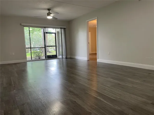 $1,949 | 211 Pine Court, Unit 211, Oldsmar, FL 34677