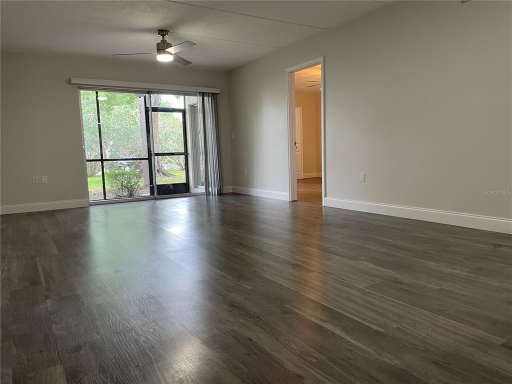 211 Pine Court, Unit 211 Oldsmar, FL 34677 - Photo 5 of 47