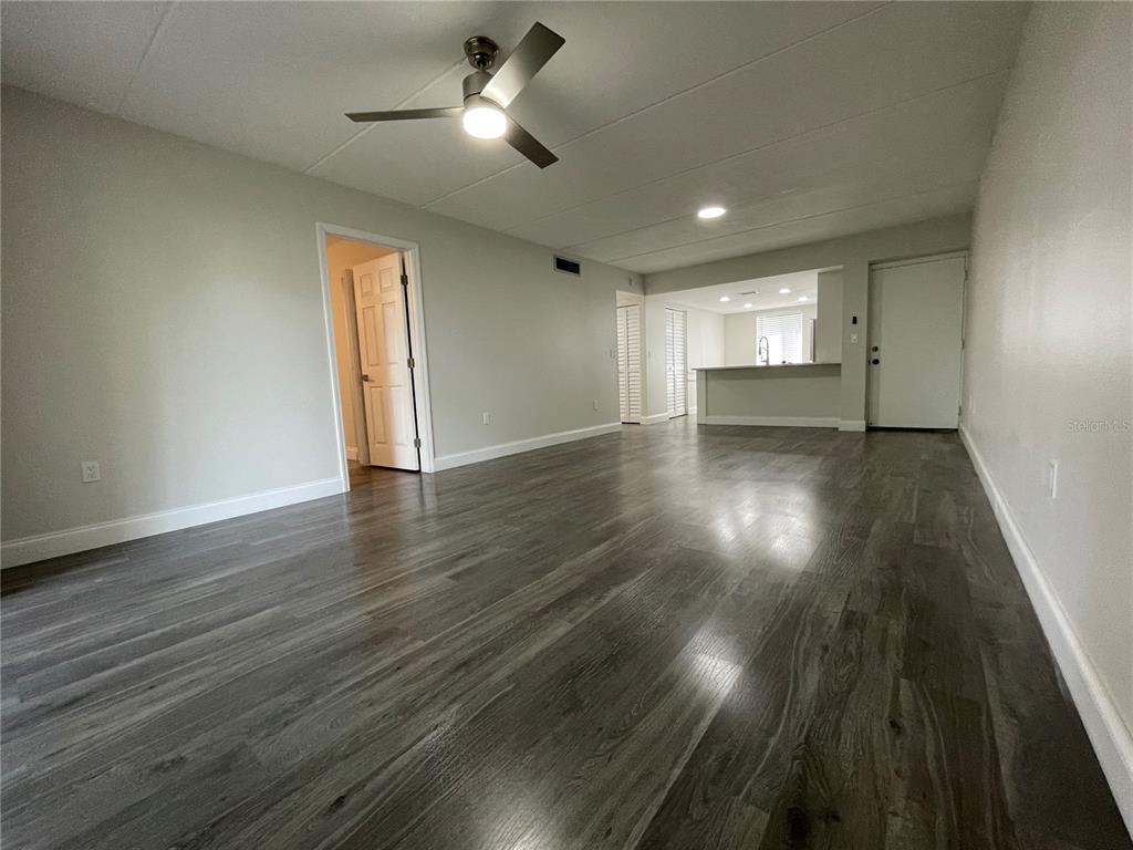 211 Pine Court, Unit 211 Oldsmar, FL 34677 - Photo 8 of 47