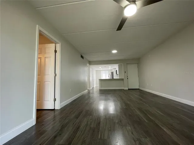 $1,949 | 211 Pine Court, Unit 211, Oldsmar, FL 34677