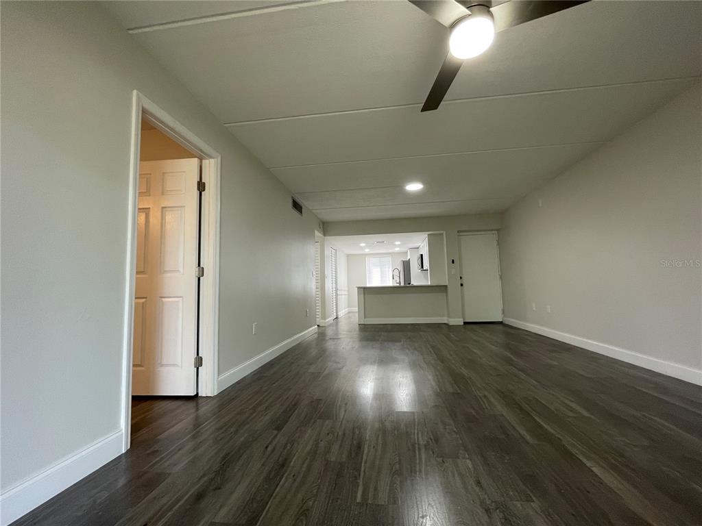 211 Pine Court, Unit 211 Oldsmar, FL 34677 - Photo 9 of 47