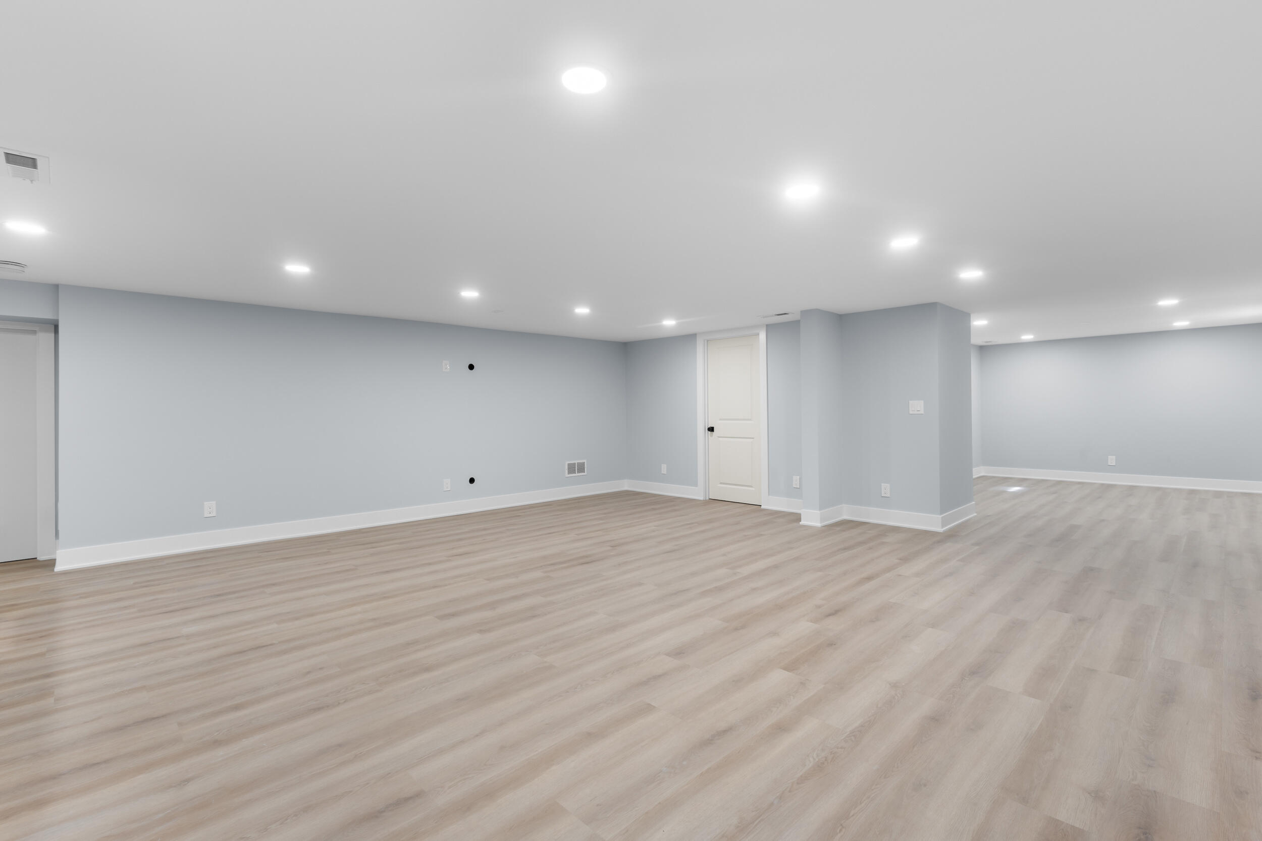 986 Indian Hills Road Fontana, WI 53125 - Photo 54 of 108 Family Room