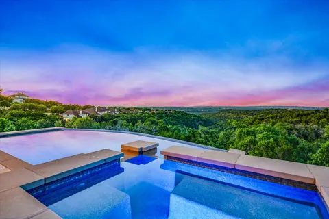 $1,250,000 | 10613 Pointe View Drive, Austin, TX 78738