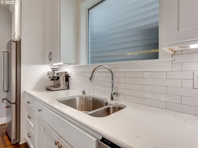 $620,000 | 17286 Southwest Jean Louise Road, Sherwood, OR 97140