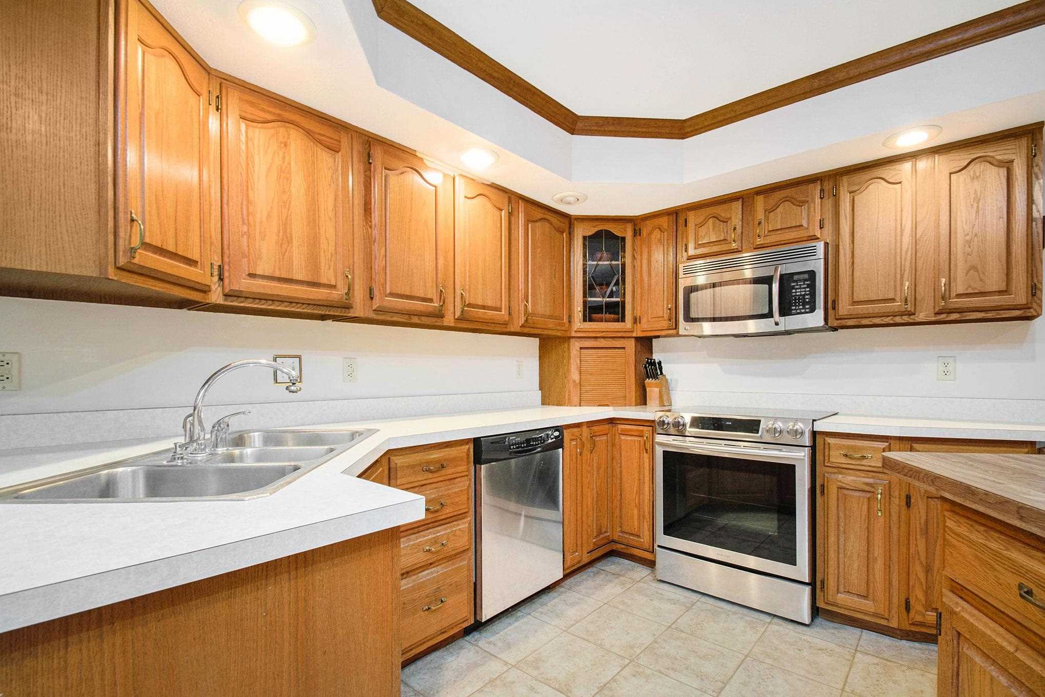 17492 Farmington Square Road Granger, IN 46530 - Photo 13 of 35 Gallery Image 13